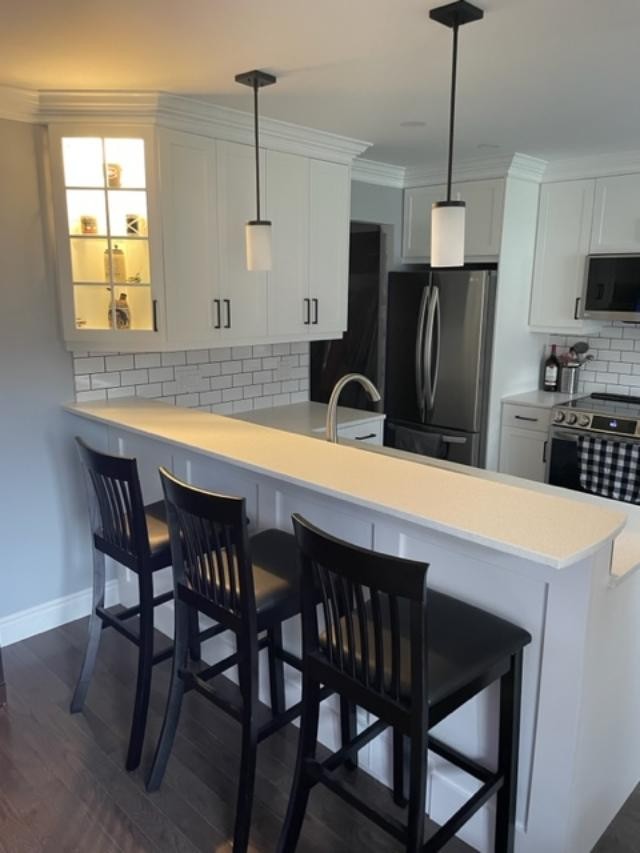 White Oaks Kitchen Reno image